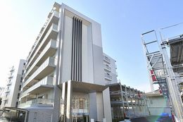 �G�X���[�h���s�R�ȃZ�~���A